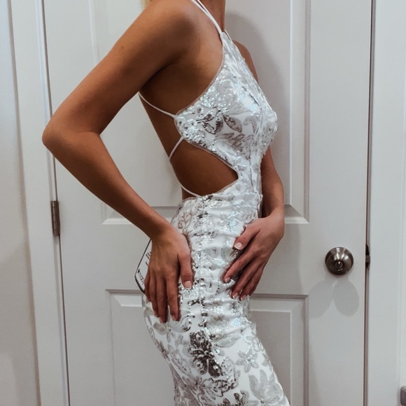 Betsy & Adam Split Thigh Sequin Formal Dress - Picture 6 of 7